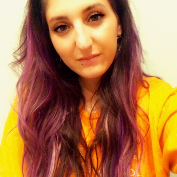 Meet your Posher, Britt - Picture 6 of 14